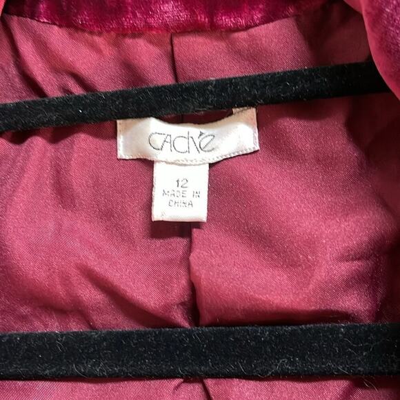 Jacket- cranberry crushed velvet size 12.. like new wear open or 3 clasps/close - Picture 2 of 5